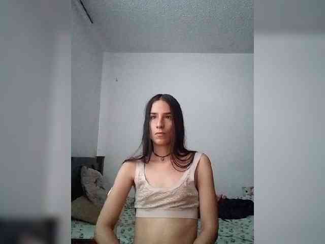 Dannali22 webcam