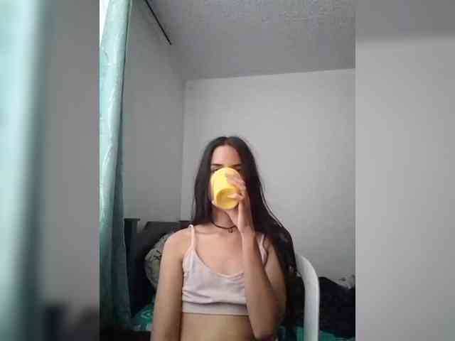 Dannali22 webcam