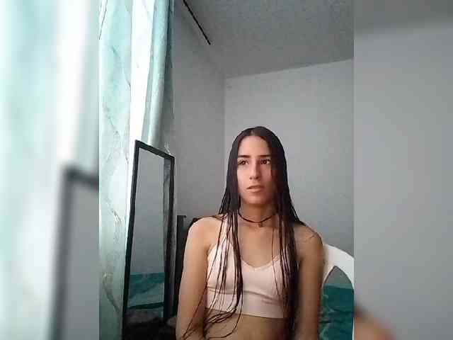 Dannali22 webcam