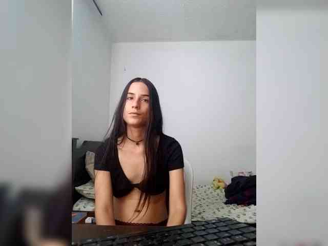 Dannali22 webcam
