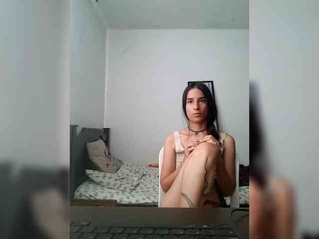 Dannali22 webcam