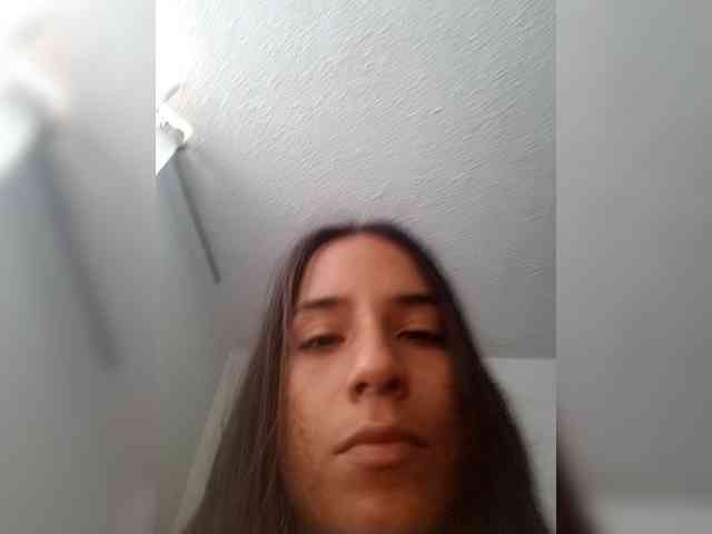 Dannali22 webcam