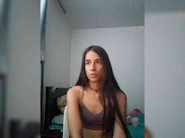Dannali22 webcam