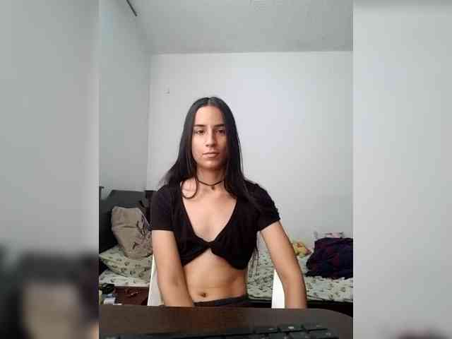 Dannali22 webcam