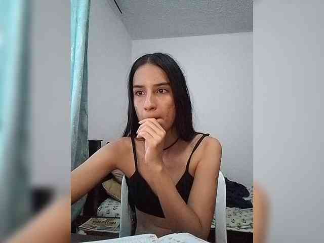 Dannali22 webcam