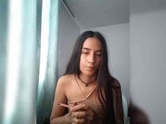Dannali22 webcam