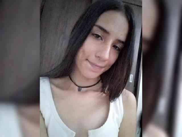 Dannali22 webcam