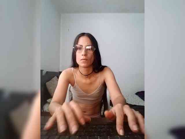 Dannali22 webcam