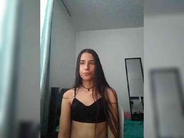 Dannali22 webcam