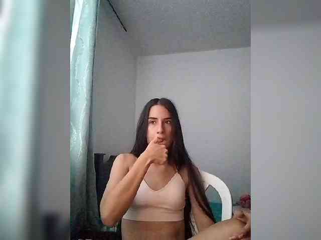 Dannali22 webcam