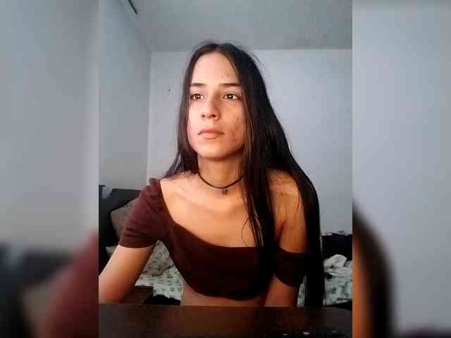 Dannali22 webcam