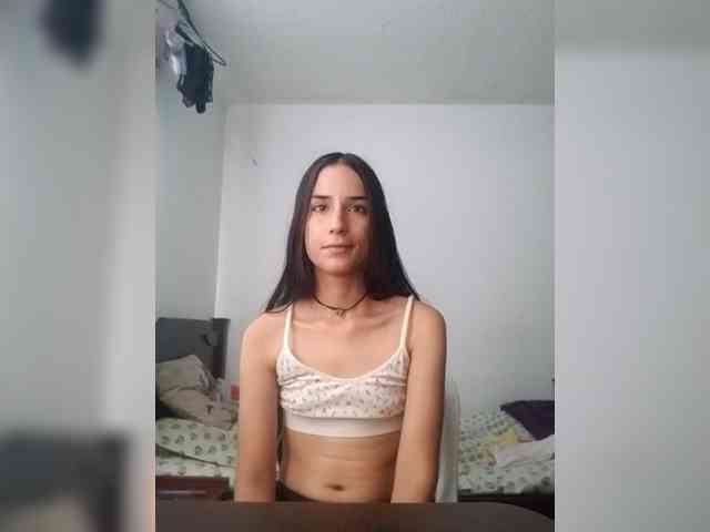 Dannali22 webcam