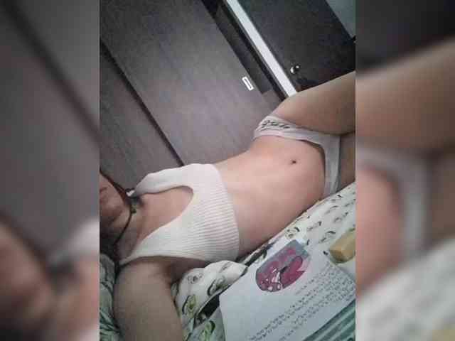 Dannali22 webcam