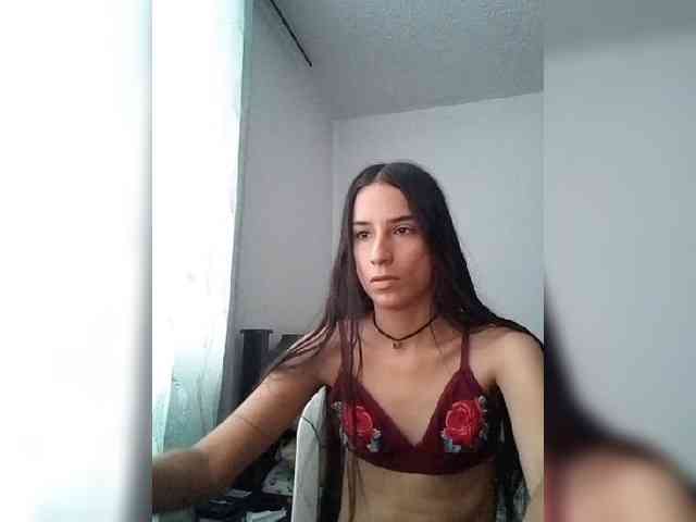 Dannali22 webcam
