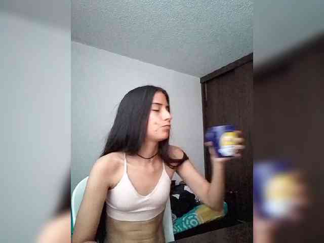 Dannali22 webcam