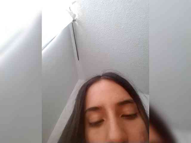 Dannali22 webcam