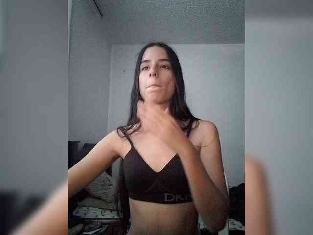Dannali22 webcam