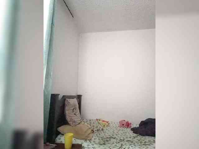 Dannali22 webcam