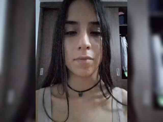 Dannali22 webcam