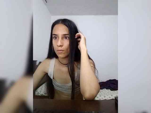 Dannali22 webcam