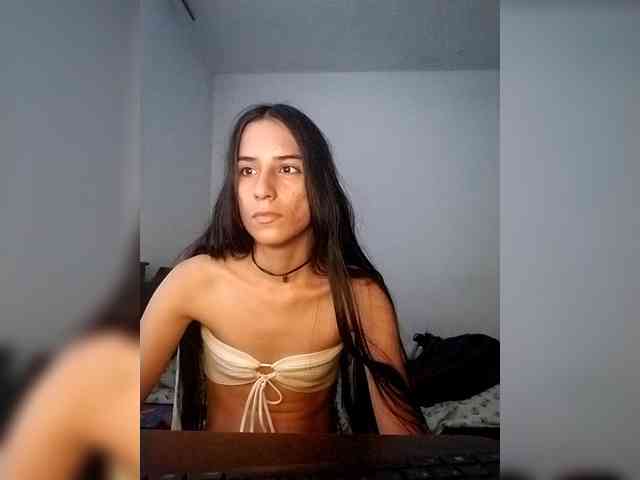 Dannali22 webcam