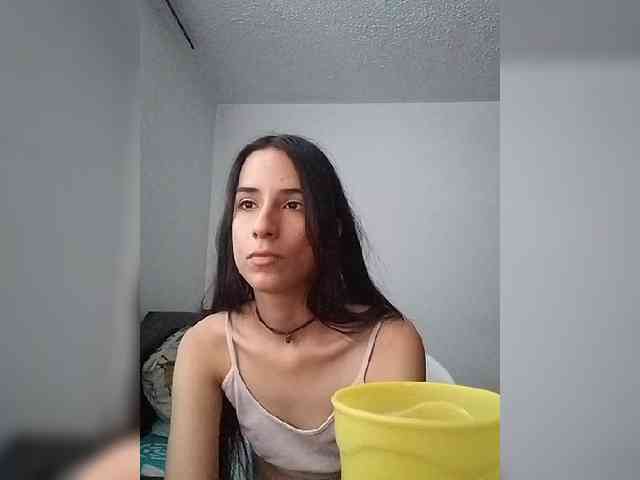 Dannali22 webcam