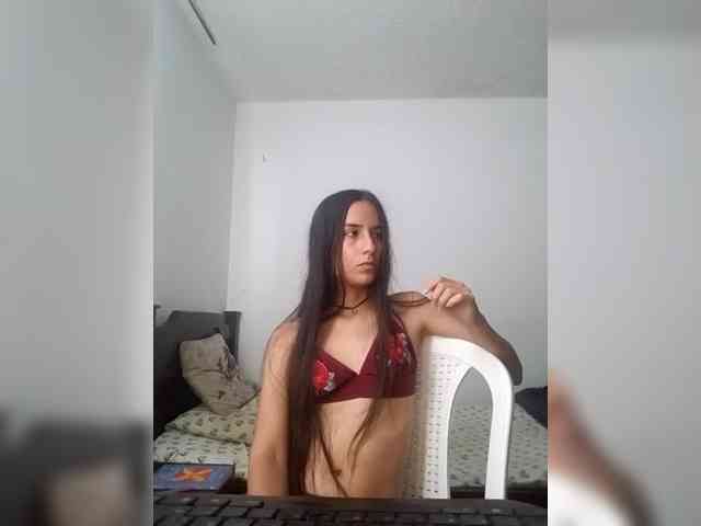 Dannali22 webcam