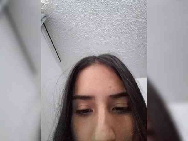Dannali22 webcam