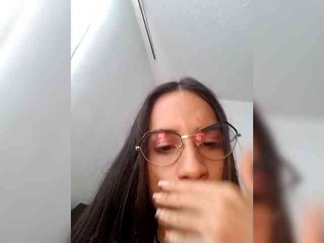 Dannali22 webcam
