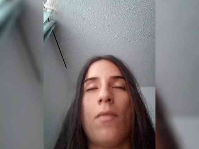 Dannali22 webcam