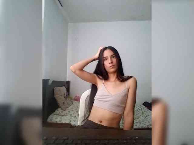 Dannali22 webcam