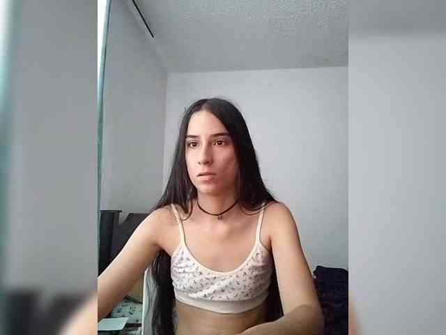 Dannali22 webcam