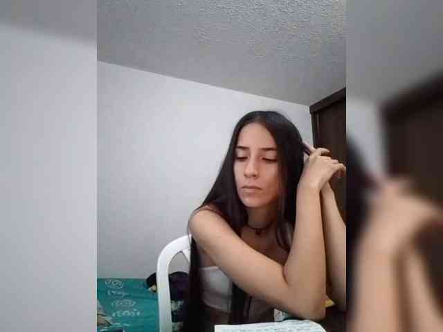 Dannali22 webcam
