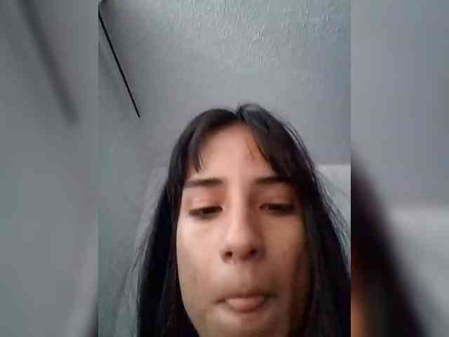 Dannali22 webcam
