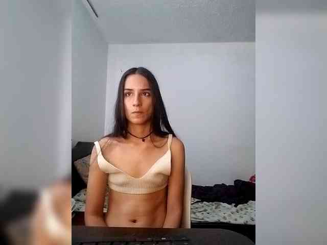 Dannali22 webcam