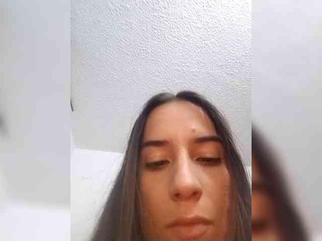 Dannali22 webcam