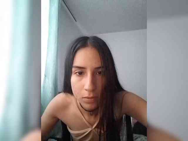 Dannali22 webcam