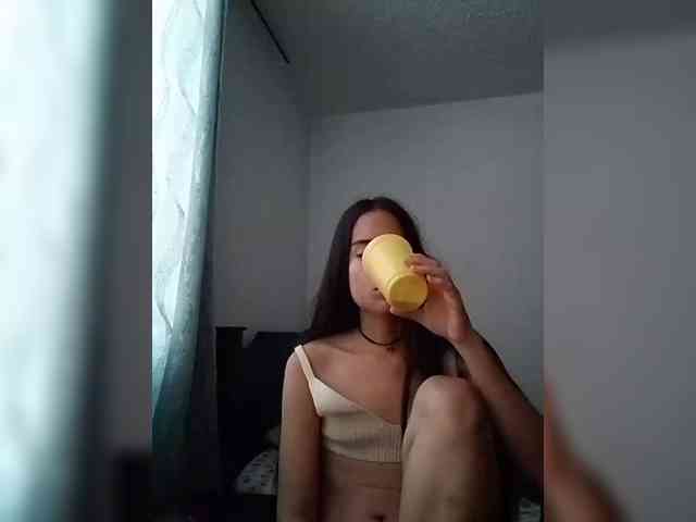 Dannali22 webcam