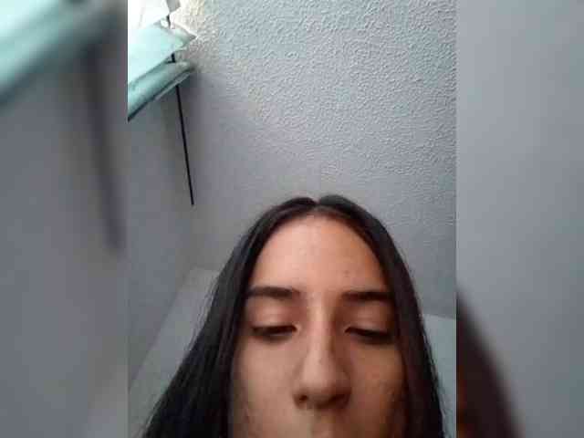 Dannali22 webcam