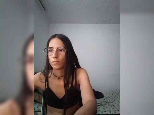 Dannali22 webcam