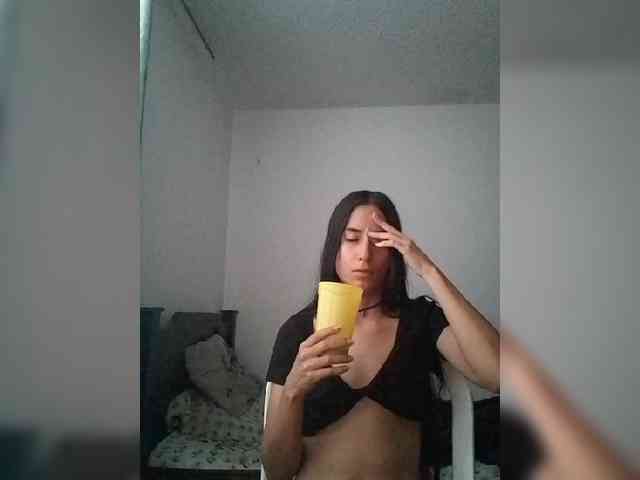 Dannali22 webcam