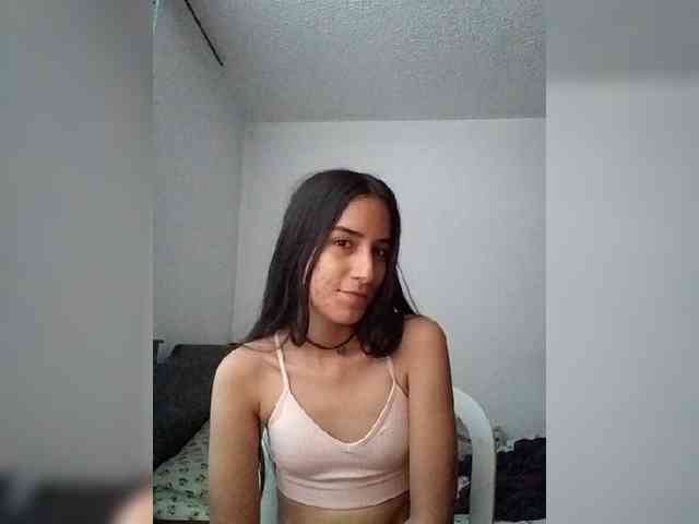 Dannali22 webcam