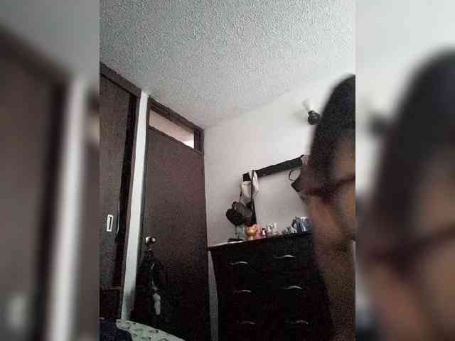 Dannali22 webcam