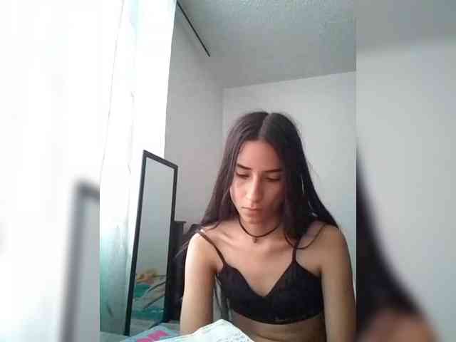 Dannali22 webcam