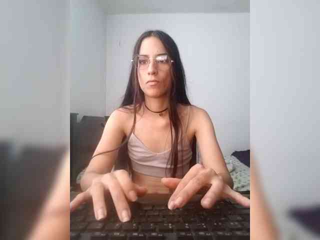 Dannali22 webcam
