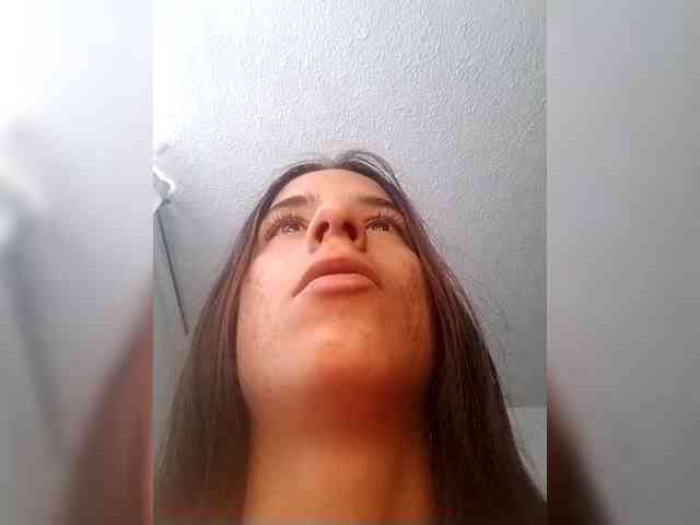 Dannali22 webcam