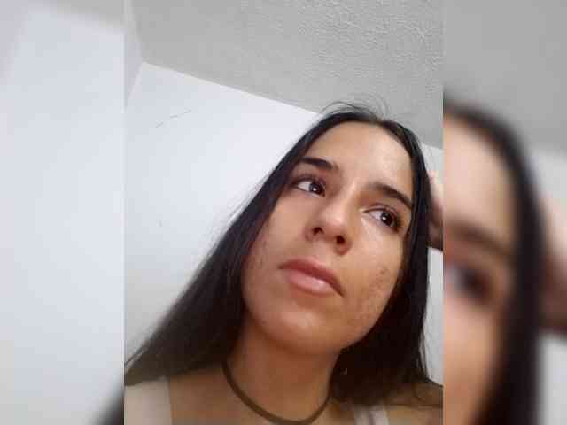 Dannali22 webcam