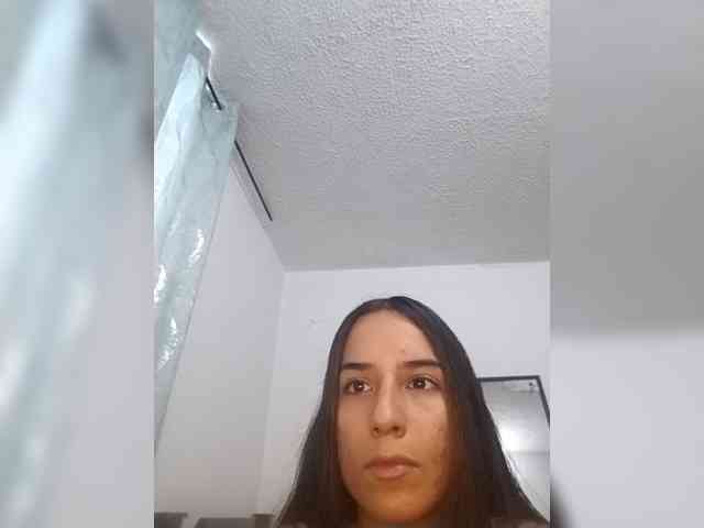 Dannali22 webcam
