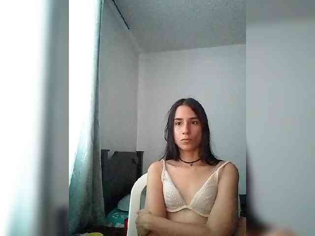 Dannali22 webcam