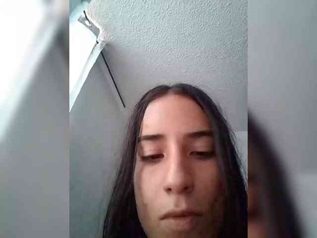 Dannali22 webcam